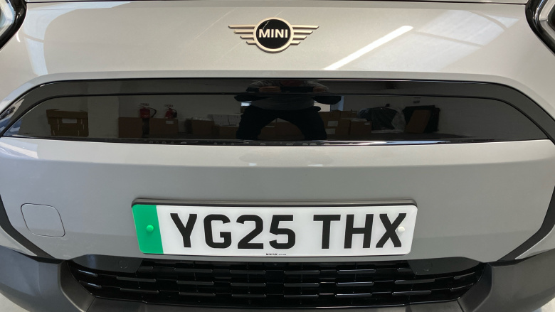 MINI Aceman 135kW E Classic 43kWh 5dr Auto Electric Hatchback